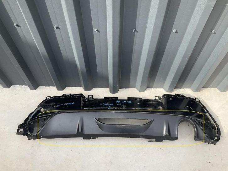 Achterbumper Diffuser Lip Peugeot 208 9823195380 PE-21142, Auto-onderdelen, Overige Auto-onderdelen, Gebruikt, 6 maanden garantie