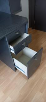 3 deurs kleerkast, bureau, nachtkast, opbergkast (geen bed), Ophalen, Gebruikt, Overige houtsoorten