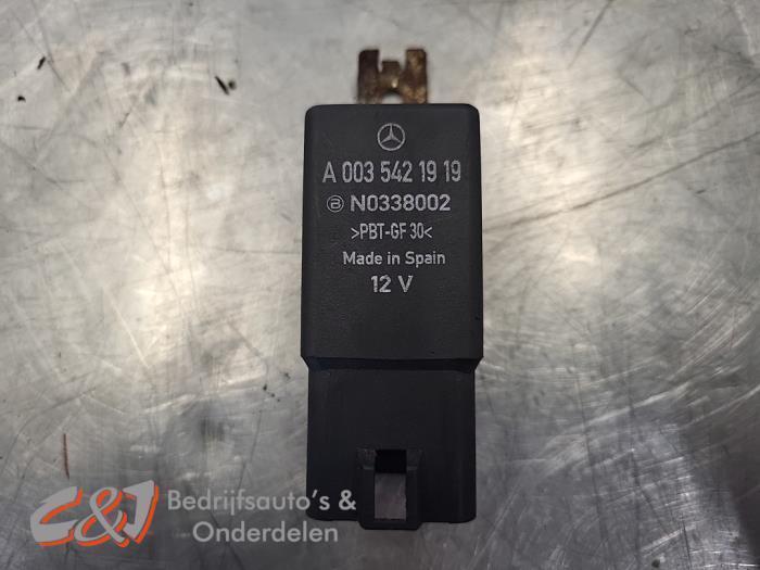 Relais préchauffage d'un Mercedes Vito, Autos : Pièces & Accessoires, Électronique & Câbles, Mercedes-Benz, Utilisé, 3 mois de garantie