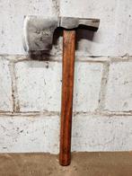 Antiek handbijltje. Scherp, Antiquités & Art, Antiquités | Outils & Instruments, Enlèvement ou Envoi