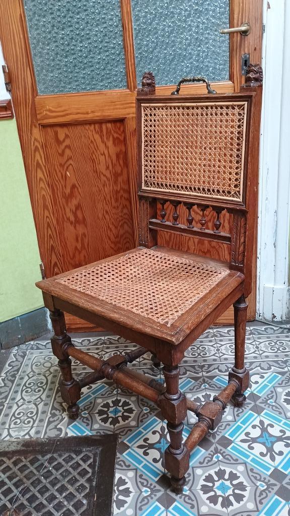 Antieke rieten stoelen of stoffen /leeuw 10€/st - 7 stuks, Antiek en Kunst, Antiek | Meubels | Stoelen en Sofa's, Ophalen