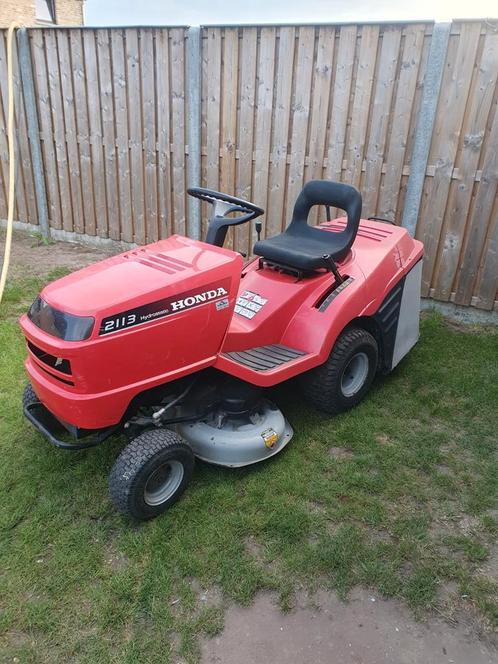 Zitmaaier Honda 2113 13hp Hydrostatic, Tuin en Terras, Zitmaaiers, Zo goed als nieuw, Opvangbak, Ophalen