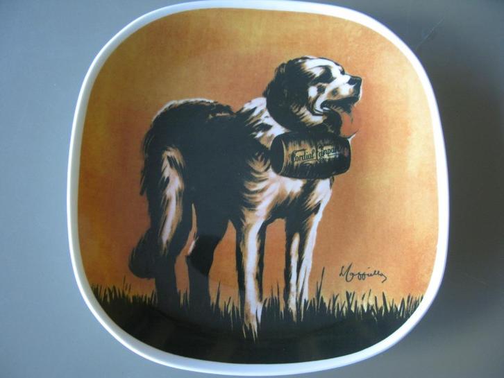 Bord „Saint Bernard dog” Italië. collectie, Antiek en Kunst, Antiek | Keramiek en Aardewerk, Ophalen of Verzenden