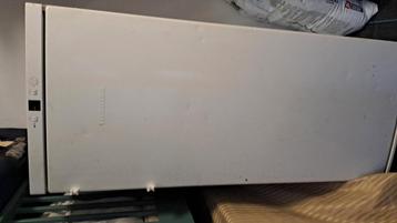 Koelkast in goede staat  beschikbaar voor biedingen