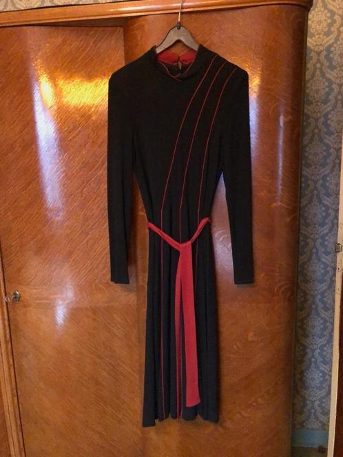 Vintage jaren 1980 zwarte Ams'elle Paris jurk maat 1, Kleding | Dames, Jurken, Zo goed als nieuw, Maat 36 (S), Zwart, Knielengte