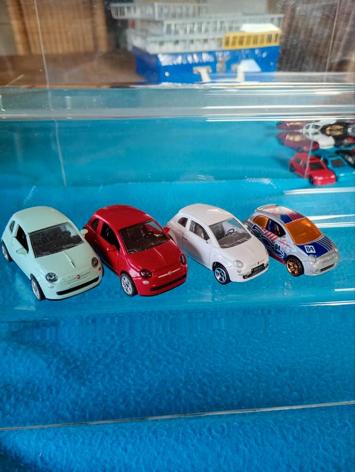 4 x Fiat 500, Hobby & Loisirs créatifs, Voitures miniatures | Échelles Autre, Enlèvement ou Envoi