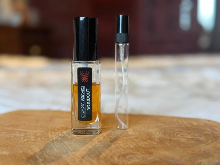 Olympic orchids - Woodcut sample/decant, Bijoux, Sacs & Beauté, Beauté | Parfums, Comme neuf, Enlèvement ou Envoi