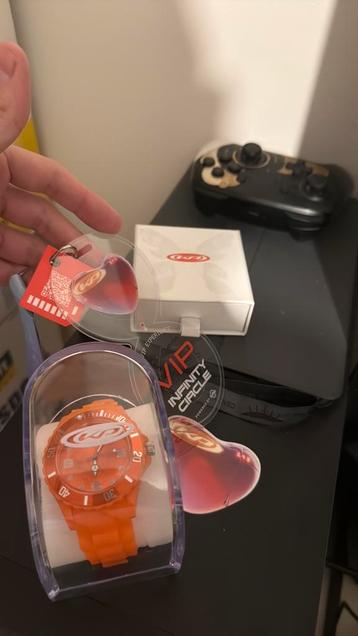 Katy perry exclusive merch beschikbaar voor biedingen