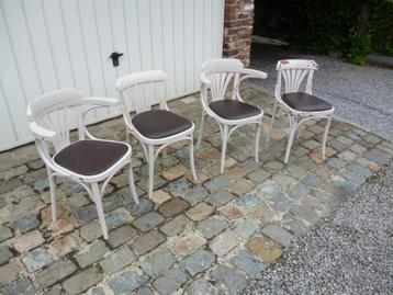 4 anciennes chaises de bistrot café genre Thonet skay brun