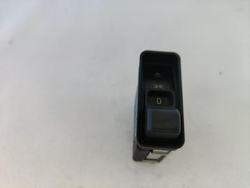 Lichtschakelaar BMW 5 / 8 serie E34 E31 61311384005 1384005 beschikbaar voor biedingen