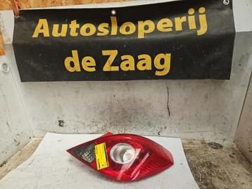 Achterlicht rechts van een Opel Corsa beschikbaar voor biedingen
