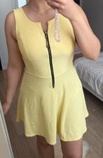 Robe jaune dos lacé, Kleding | Dames, Jurken, Maat 38/40 (M), Autre, Geel, Ophalen of Verzenden