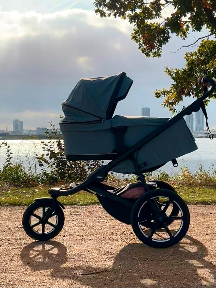 Thule urban glide 3 draagmand mid blue, Kinderen en Baby's, Kinderwagens en Combinaties, Zo goed als nieuw, Ophalen