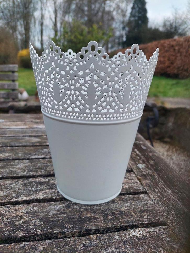 Cache pot SKURAR IKEA, Tuin en Terras, Bloempotten, Zo goed als nieuw, Metaal, Ophalen of Verzenden