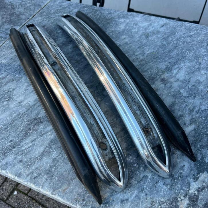 VW Splitbus Deluxe bumperbekledingset voor met rubbers, Auto diversen, Auto-accessoires, Gebruikt, Verzenden