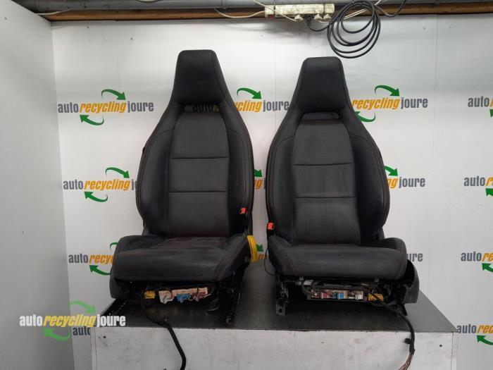 Bekleding Set (compleet) van een Mercedes A-Klasse, Auto-onderdelen, Interieur en Bekleding, Mercedes-Benz, Gebruikt, 3 maanden garantie