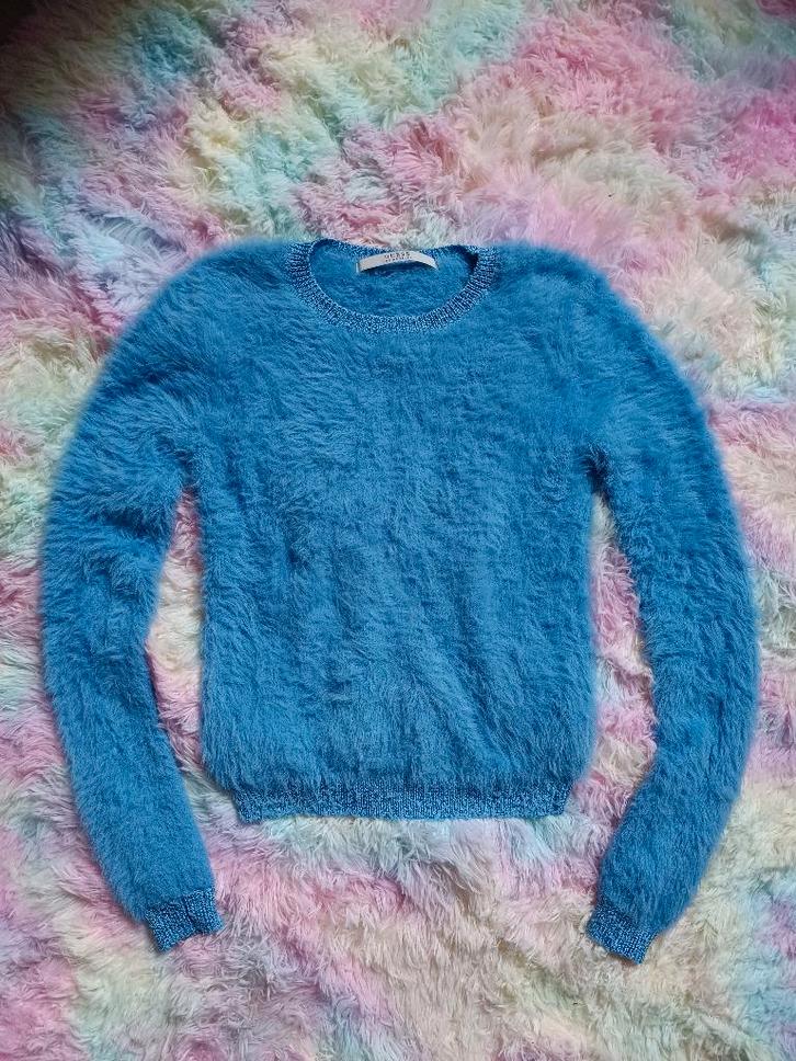 Fluffy trui'tje van Guess, Vêtements | Femmes, Pulls & Gilets, Comme neuf, Taille 36 (S), Bleu, Enlèvement ou Envoi