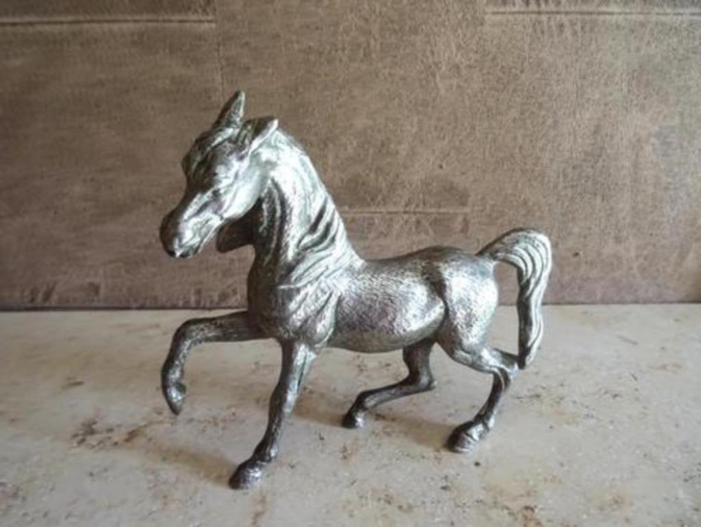 Superbe cheval, bronze argenté. Objet ancien, belle patine, Enlèvement ou Envoi, Bronze