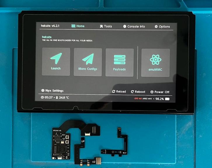 Nintendo Switch V1 V2 Lite MOD - A LIRE, Games en Spelcomputers, Spelcomputers | Nintendo Switch, Zo goed als nieuw, Ophalen