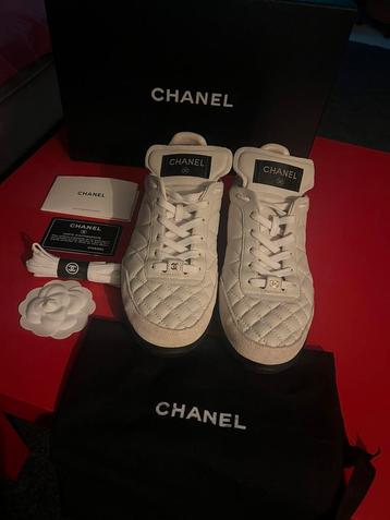 Chanel sneaker laag wit 38 beschikbaar voor biedingen