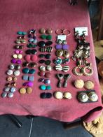 Lot de 47 paires de clips boucles d'oreilles, Antiquités & Art, Enlèvement ou Envoi