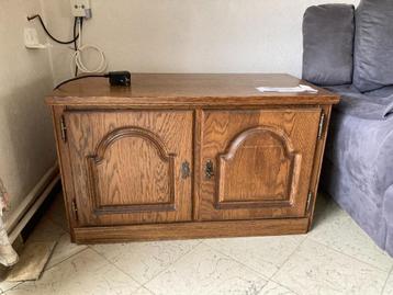 tv kast in hout beschikbaar voor biedingen