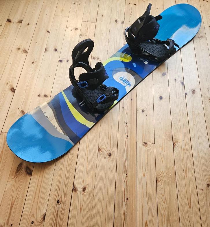 Burton 138 cm snowboard (+ optionele laarzen), Sport en Fitness, Snowboarden, Zo goed als nieuw, Board, Ophalen of Verzenden