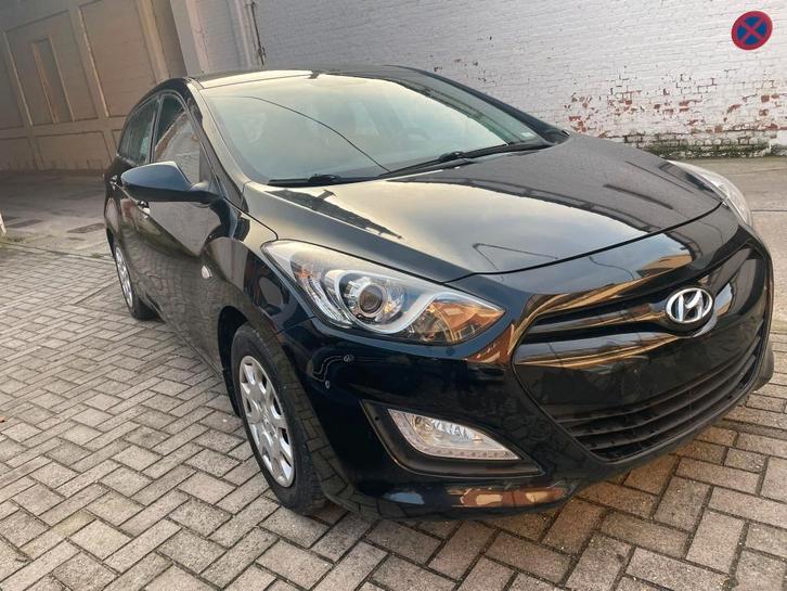 Hyundai i30 1.4 Diesel 2014 215 000 KM, Autos, Hyundai, Entreprise, i30, Diesel, Euro 5, Break, 5 portes, Boîte manuelle, Noir