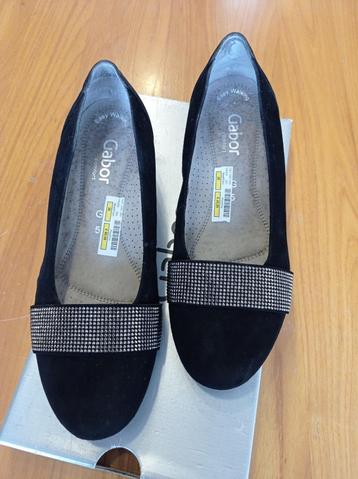 Chaussures noires en daim femme Gabor pointure 38  disponible aux enchères