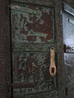 Ancienne porte s'ouvrant sur un miroir, Antiquités & Art, Enlèvement