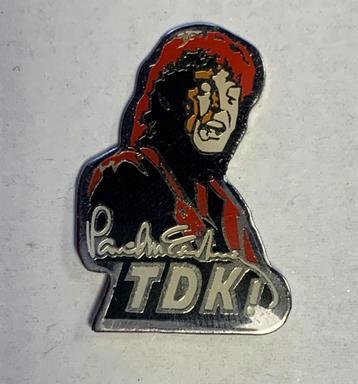 Pin’s The Beatles Paul Mac Cartney TDK Rouge Vintage beschikbaar voor biedingen