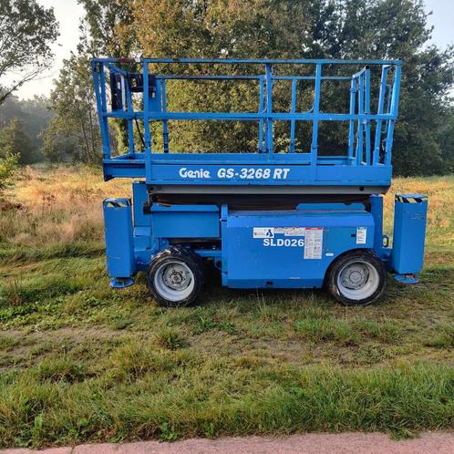 Nacelle à ciseaux diesel 4x4., Bricolage & Construction, Échelles & Escaliers, Échelle, Enlèvement ou Envoi