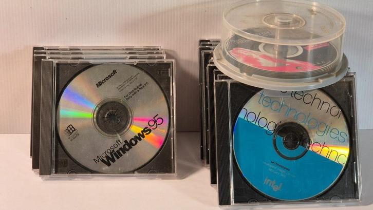 set originele computer CDs waar onder Windows 95, Computers en Software, Vintage Computers, Ophalen of Verzenden