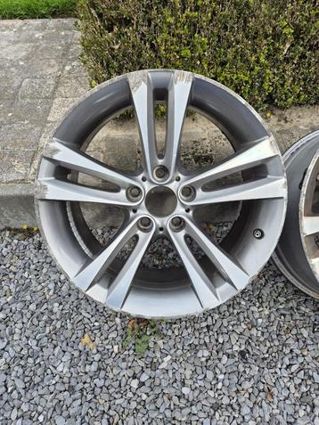 BMW    zoek 1of 2 velgen-8x18  orignele beschikbaar voor biedingen