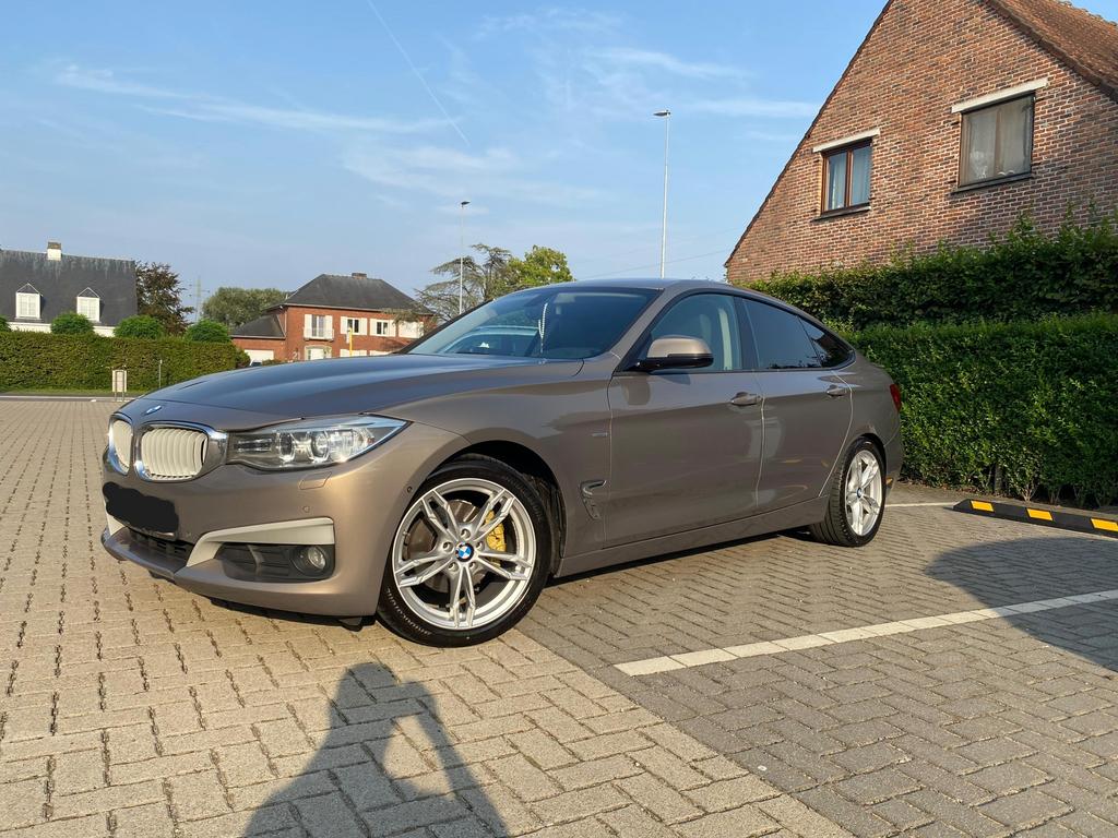 BMW 320d GT 360camera Euro 6b Modern Line Adaptive Bi-xenon, Auto's, BMW, Particulier, 360° camera, Ophalen