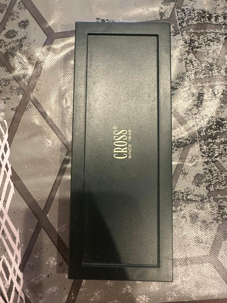 stylo à bille CROSS, Enlèvement