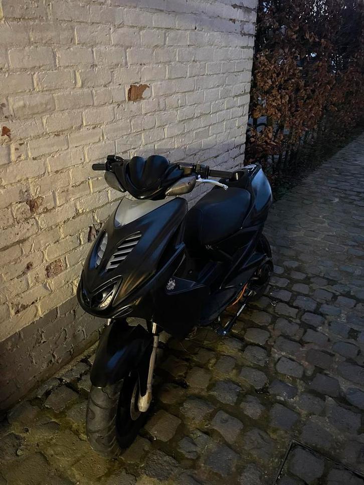 Aerox b klasse, Vélos & Vélomoteurs, Scooters | Yamaha, Comme neuf, Aerox, Enlèvement