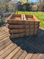 Abeilles : 4 nourrisseurs, Animaux & Accessoires, Enlèvement, Utilisé