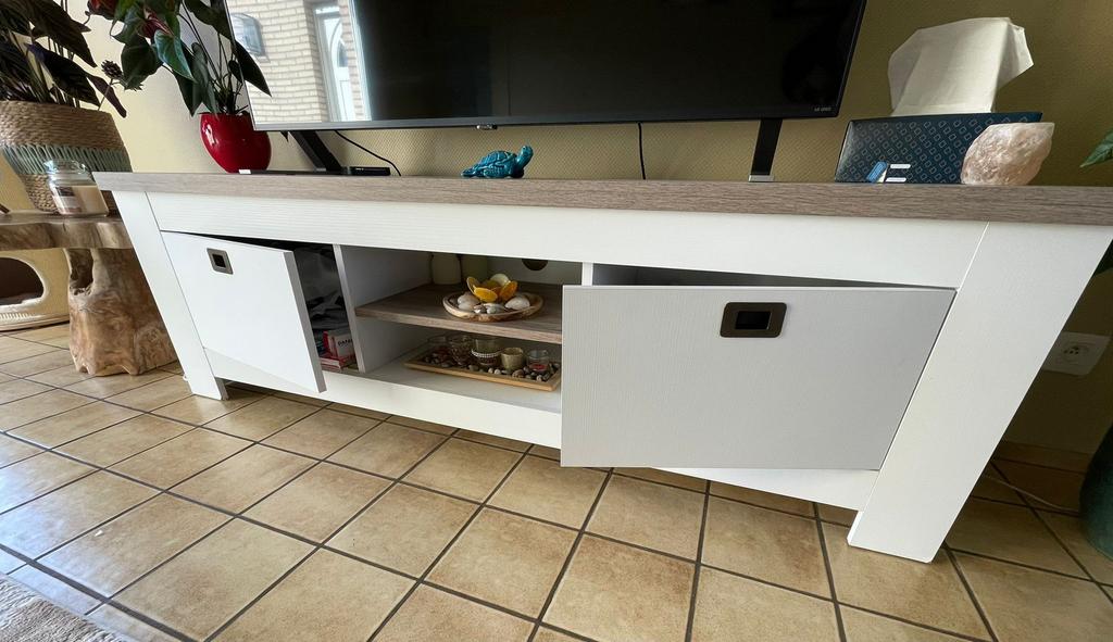 TV-kast, salontafel en eettafel, Ophalen, Gebruikt