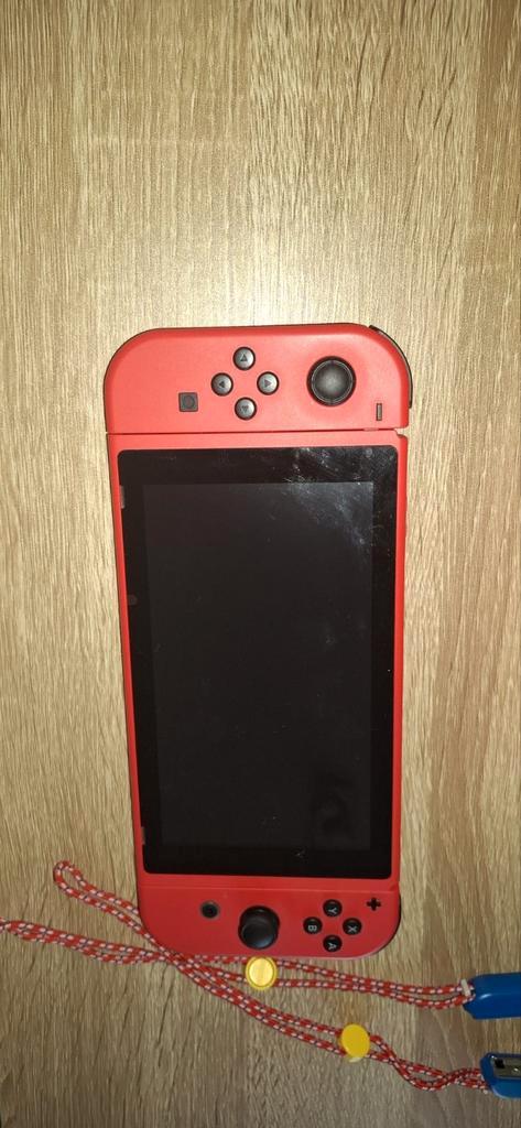 Nintendo switch mario edition, Games en Spelcomputers, Spelcomputers | Nintendo Switch, Ophalen