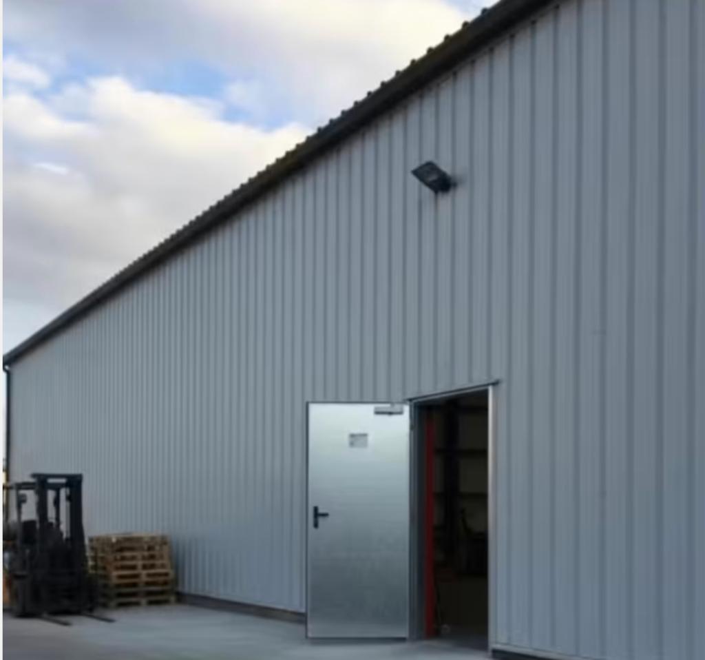 industriedeur metaal geïsoleerd, Doe-het-zelf en Bouw, Deuren en Vliegenramen, Gebruikt, Kunststof, Ophalen