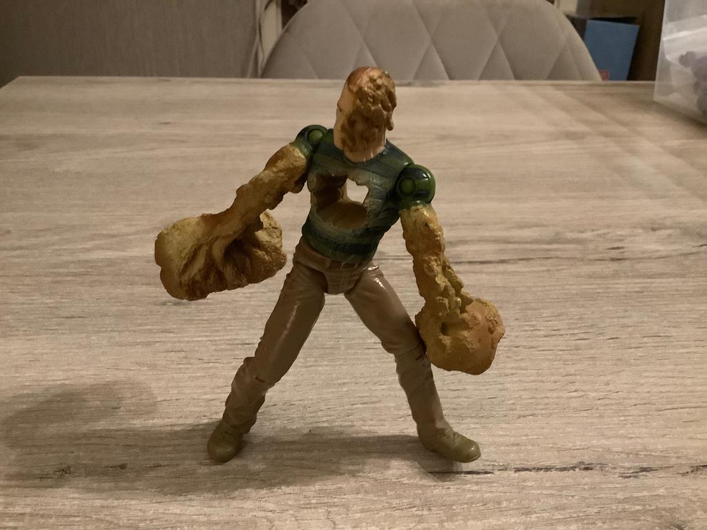 Marvel Spider-Man Sandman character (14 cm), Ophalen of Verzenden, Zo goed als nieuw, Film, Actiefiguur of Pop