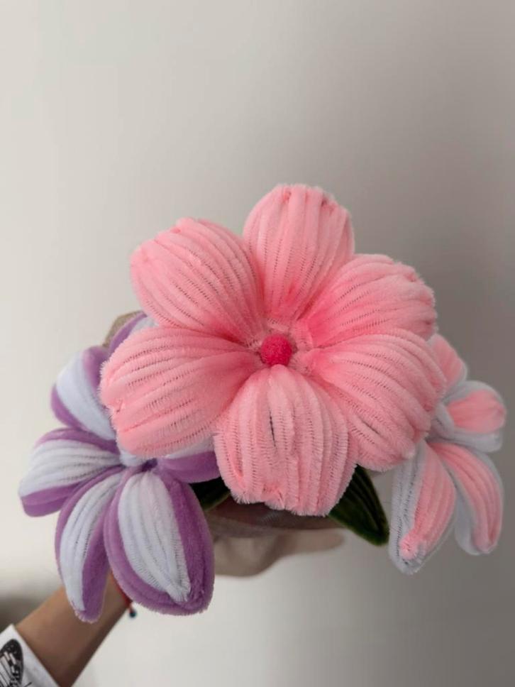 Handgemaakte chenille bloem, Maison & Meubles, Accessoires pour la Maison | Plantes & Fleurs artificielles, Neuf, Enlèvement ou Envoi