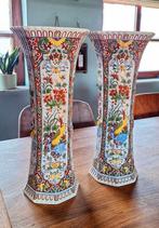 2 chinese vazen, Ophalen