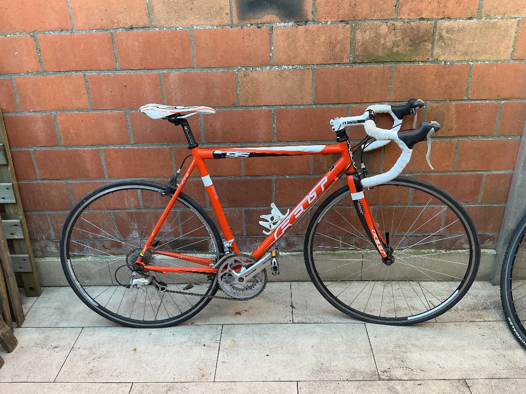 Vélo de route Felt F95, léger et rapide, Shimano Sora, Vélos & Vélomoteurs, Vélos | Vélos de course, Aluminium, Enlèvement