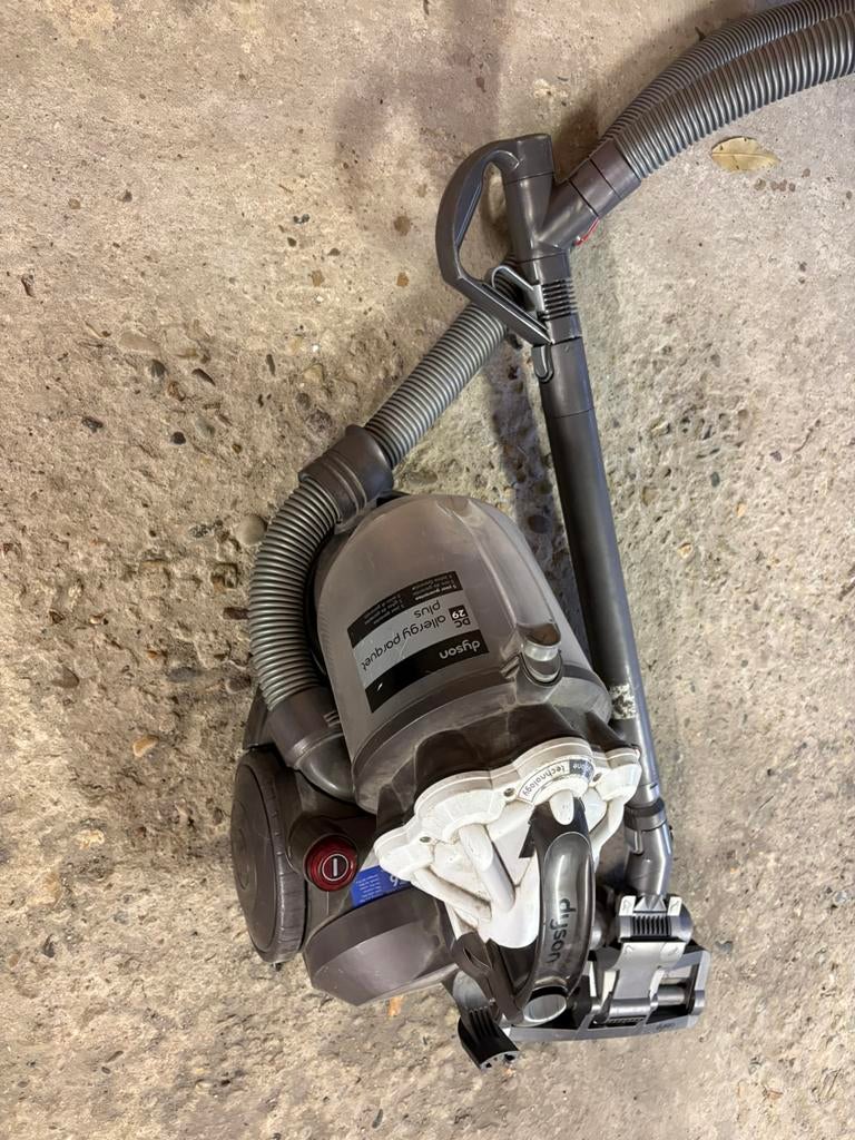 Aspirateur Dyson DC29 pour pieces, Electroménager, Aspirateurs, Enlèvement, Comme neuf, Aspirateur