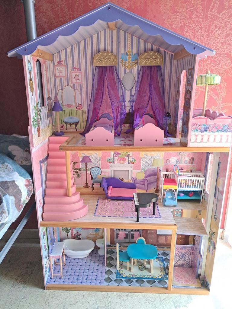 Barbiehuis met barbies en kledij, Kinderen en Baby's, Ophalen