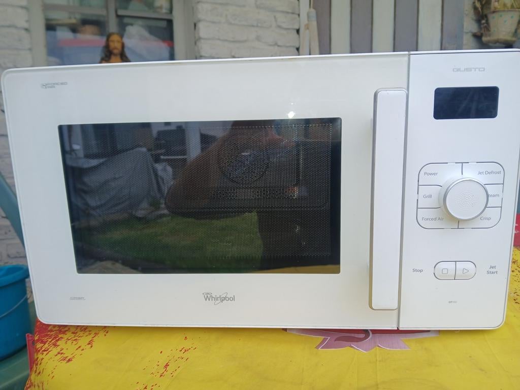 Micro onde  t b etat acheté 240 euros, Croustillant, Comme neuf, 45 à 60 cm, À Poser