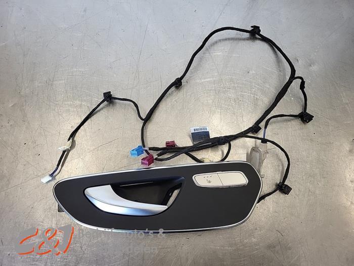 Portiergreep 4Deurs links-voor van een Mercedes V-Klasse, Gebruikt, -, Ophalen of Verzenden, -