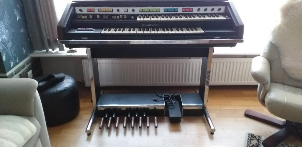 Hammondorgel B200 + Lesliebox 822, Muziek en Instrumenten, Orgels, Ophalen, Gebruikt, Hammondorgel